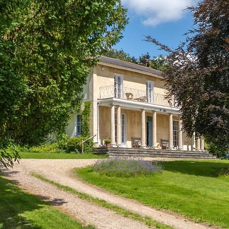 Henge Estate - Restored Manor House, Up To 11 En-Suite Bedrooms Shrewton ภายนอก รูปภาพ