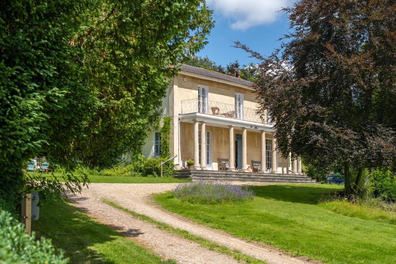 Henge Estate - Restored Manor House, Up To 11 En-Suite Bedrooms Shrewton ภายนอก รูปภาพ